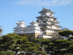 1280px-Himeji Castle The Keep Towers.jpg